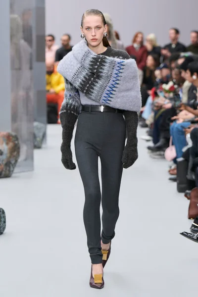 Look 41